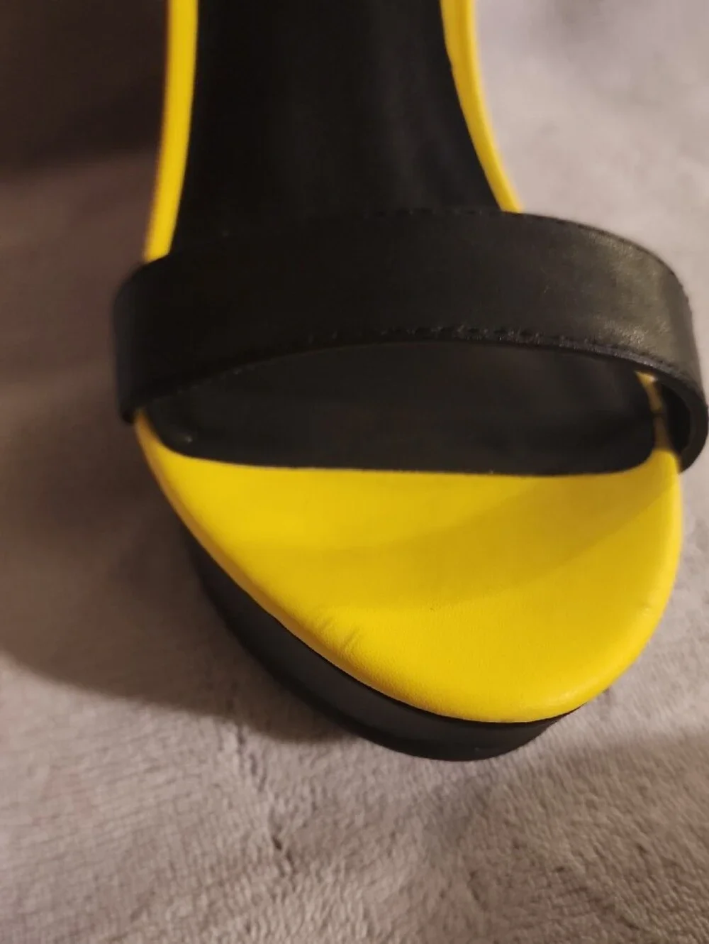 bebe Black, Yellow and White Wedge Sandals